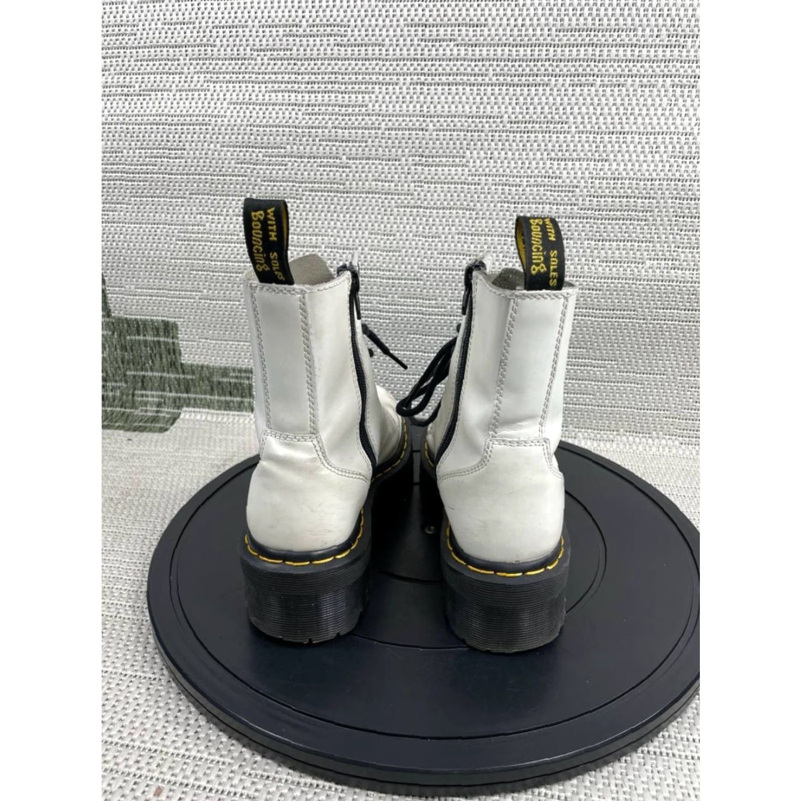 Dr. Martens Dr Martens Boots Womens Jadon White Smooth Leather Ankle Lace Up Size 37 EU 6 US Casual Combat Rubber Sole Leather Lining Mens Womens Boys Girls Size US 6 / IT 36 - 6 Thumbnail