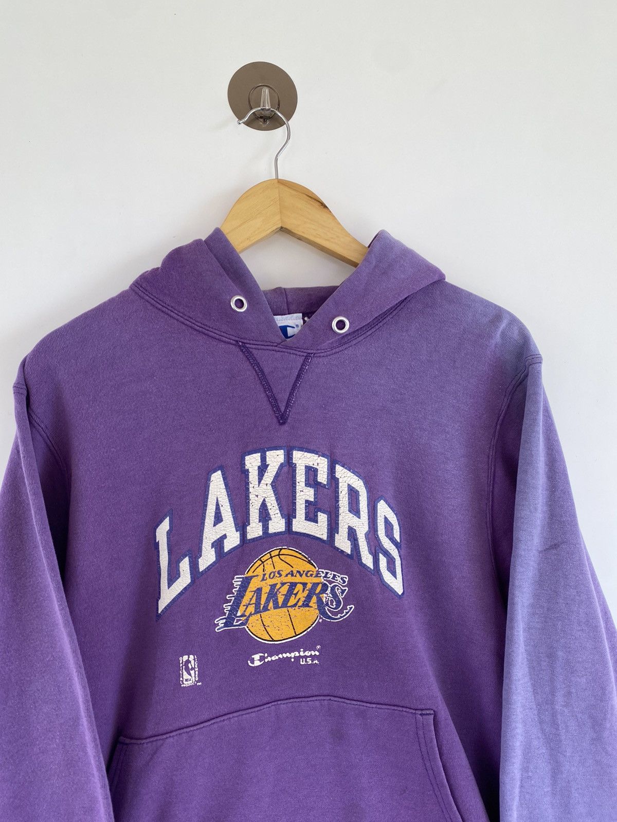 Champion × NBA × Vintage ✅️Vtg Champion Lakers Faded Hoodie Pullover Size US L / EU 52-54 / 3 - 6 Thumbnail