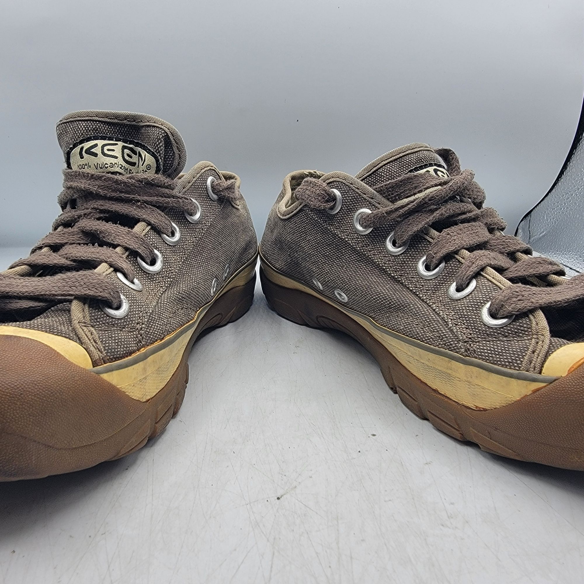KEEN Keen Coronado Mens 9 Gray Brown Sneaker Shoes Casual Walking Size US 9 / EU 42 - 3 Thumbnail