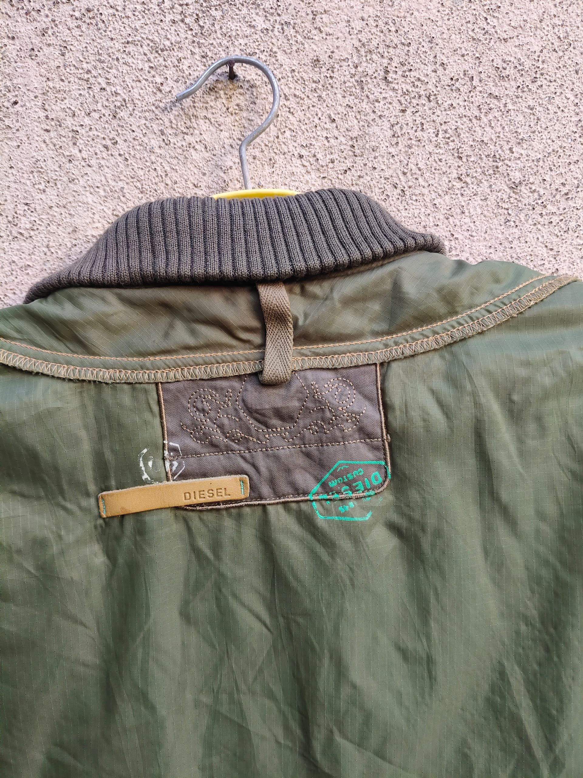 Diesel VINTAGE DIESEL MILITARY QUILTED BOMBER JACKET Size US L / EU 52-54 / 3 - 6 Thumbnail