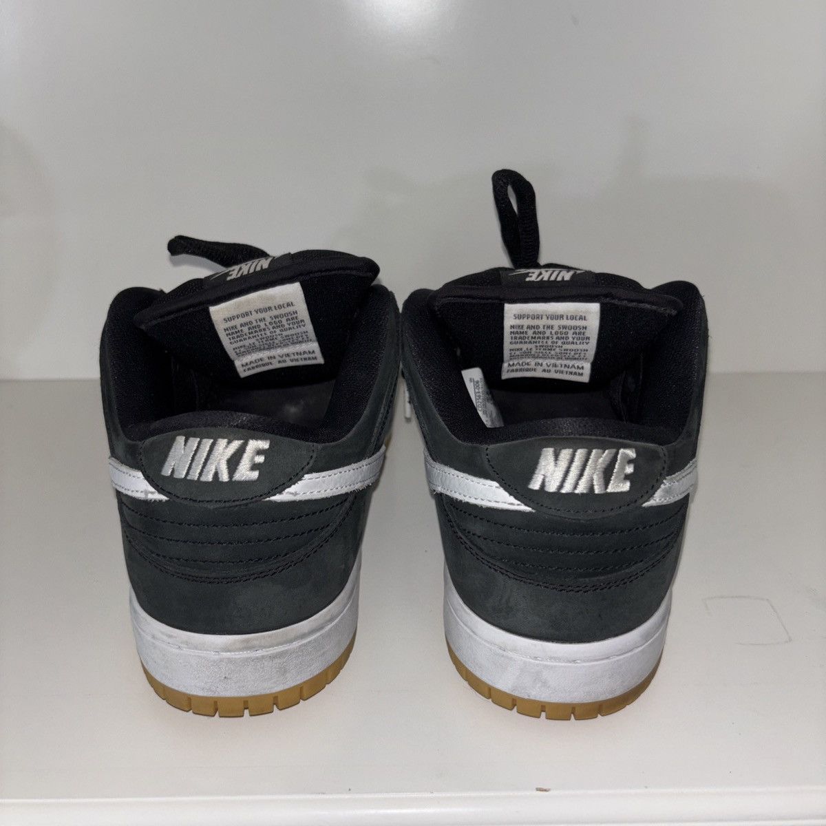 Nike SB Nike SB Dunk low black gum sz 9.5 Size US 9.5 / EU 42-43 - 5 Thumbnail
