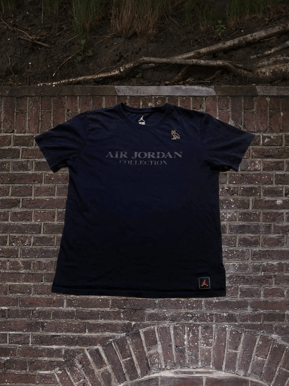 Jordan Brand T-Shirt black Jordan Brand Y2K big logo center Vintage Size US L / EU 52-54 / 3 - 1 Thumbnail