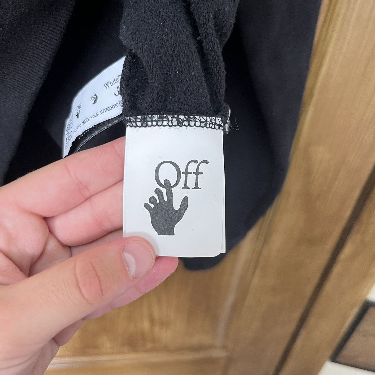 Off-White Off-white hoodie Big Logo Size US S / EU 44-46 / 1 - 12 Thumbnail