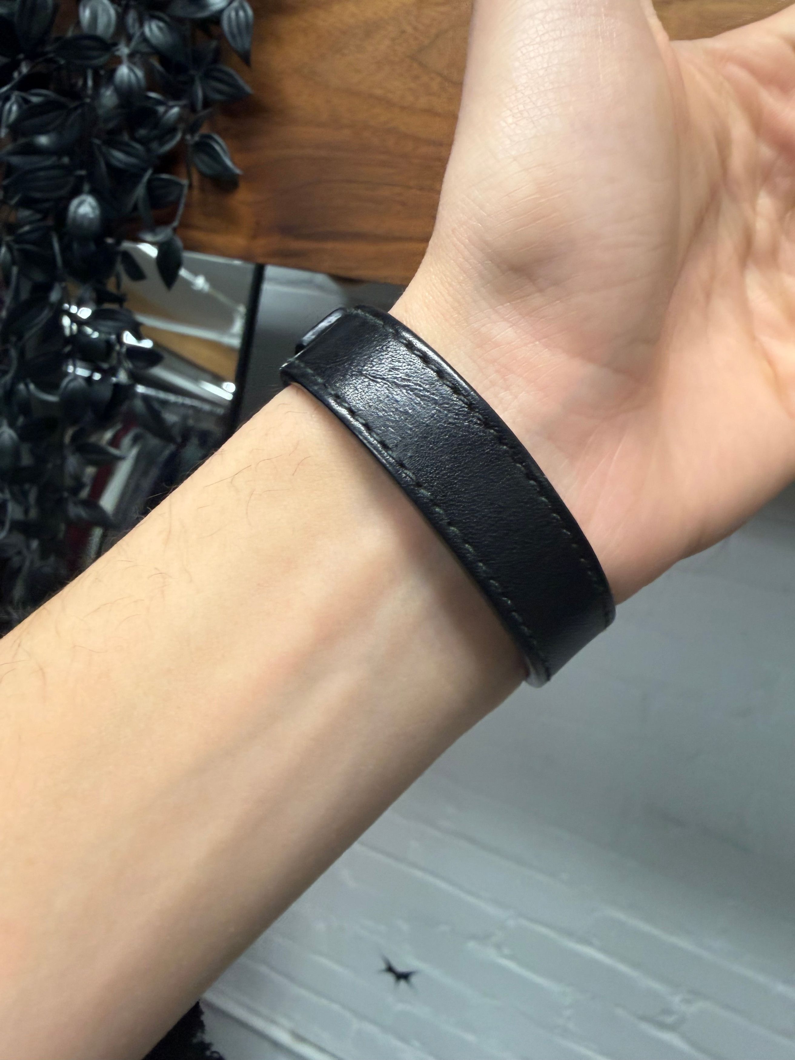 Balenciaga Balenciaga ‘Agneau’ Single Strap Black Calfskin Leather Bracelet Size ONE SIZE - 3 Thumbnail