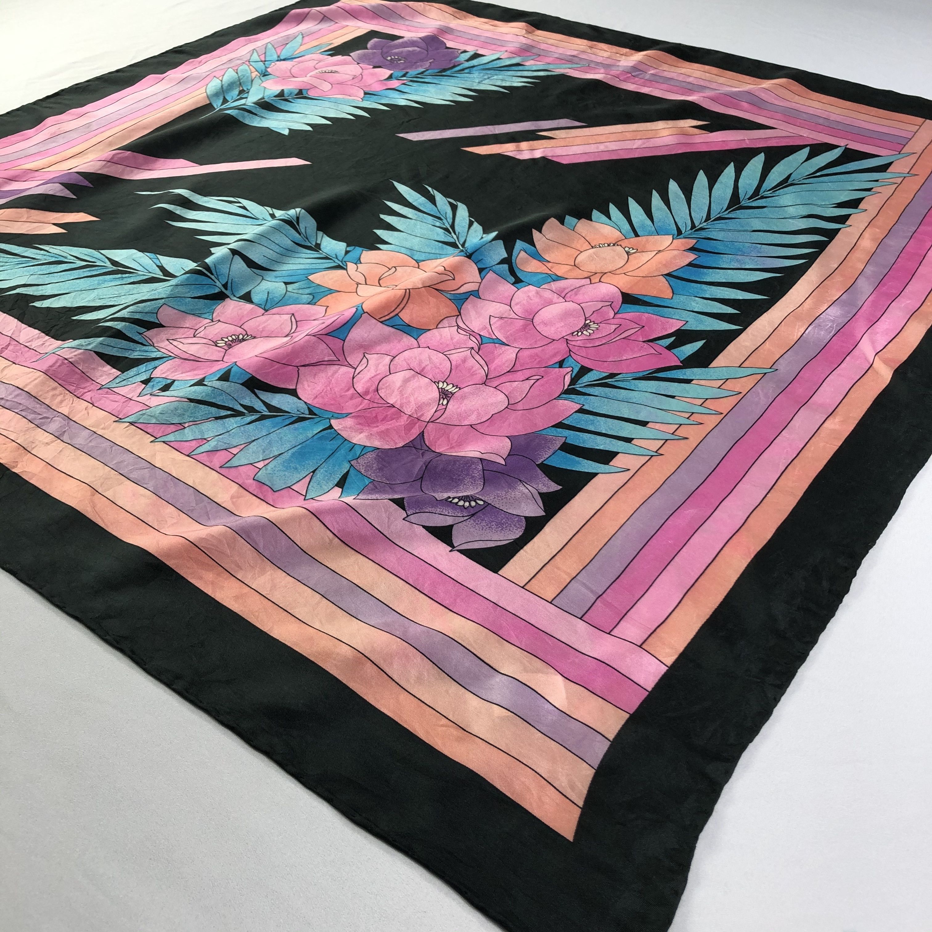 Vintage Vintage Silk Scarf Size ONE SIZE - 4 Thumbnail