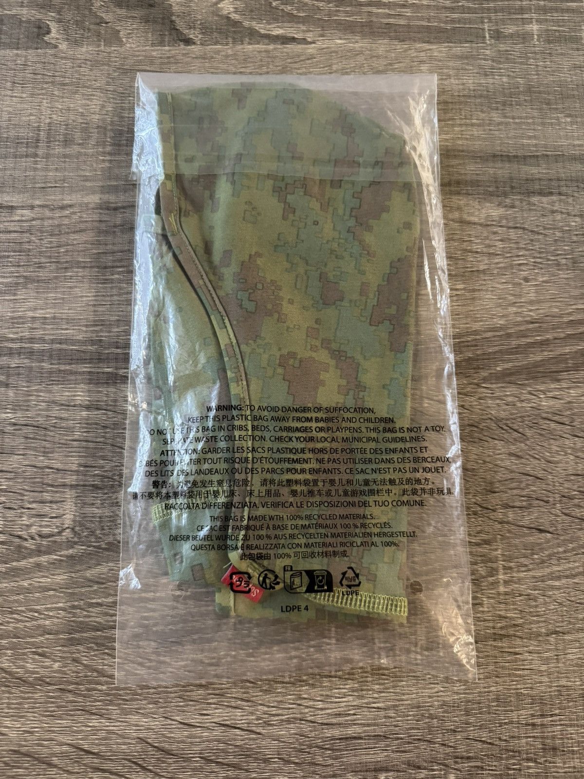 Supreme Supreme Heat Reactive Digi Camo Balaclava Green Size ONE SIZE - 2 Thumbnail