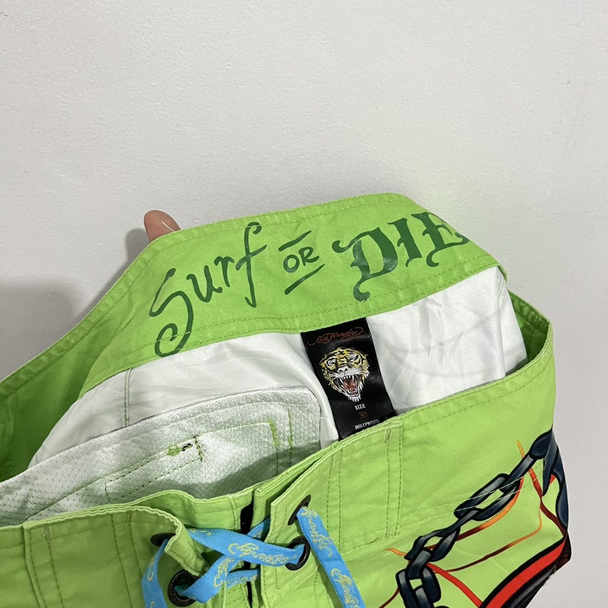 Ed Hardy Ed Hardy Tattoo Graphic Board Shorts Size US 30 / EU 46 - 19 Thumbnail