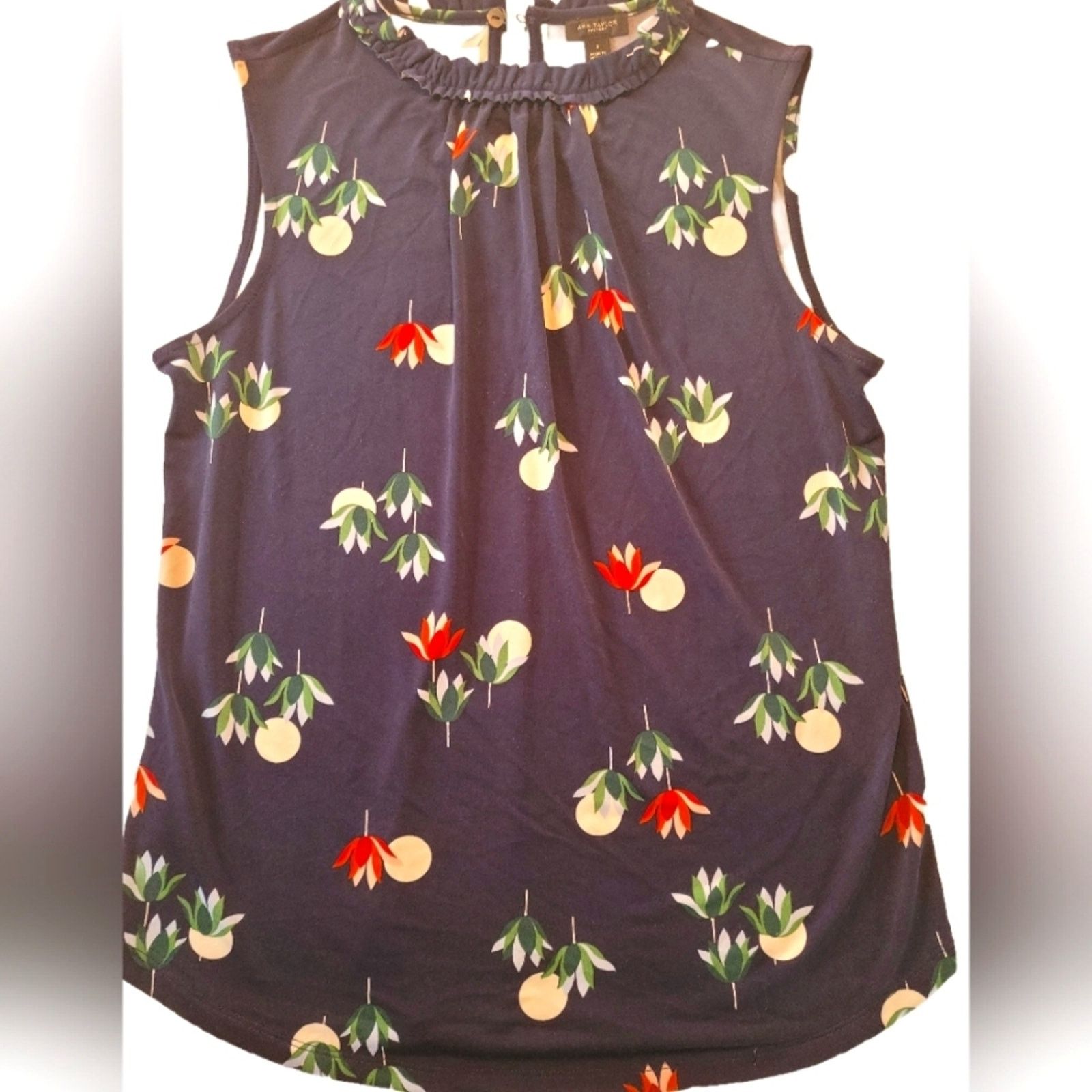Ann Taylor Ann Taylor Navy Floral Sleeveless Top. Small Size S / US 4 / IT 40 - 1 Thumbnail