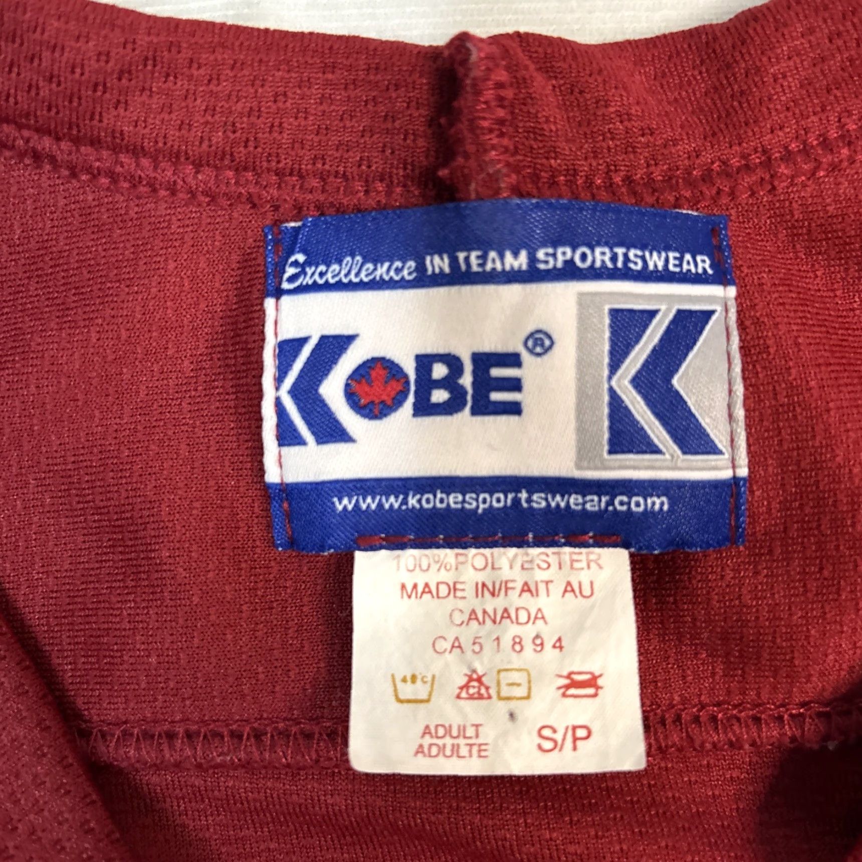 Vintage VINTAGE Kobe L Hockey Jersey Red White Stripe Made in Canada Mens Adult Small Size US S / EU 44-46 / 1 - 3 Thumbnail