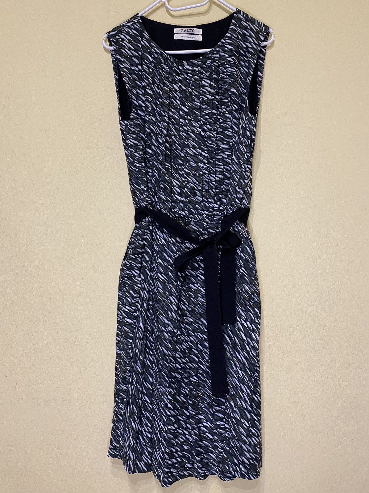 Bally Bally dress | 100% viscose | 100% silk | size: 42 Size M / US 6-8 / IT 42-44 - 1 Thumbnail