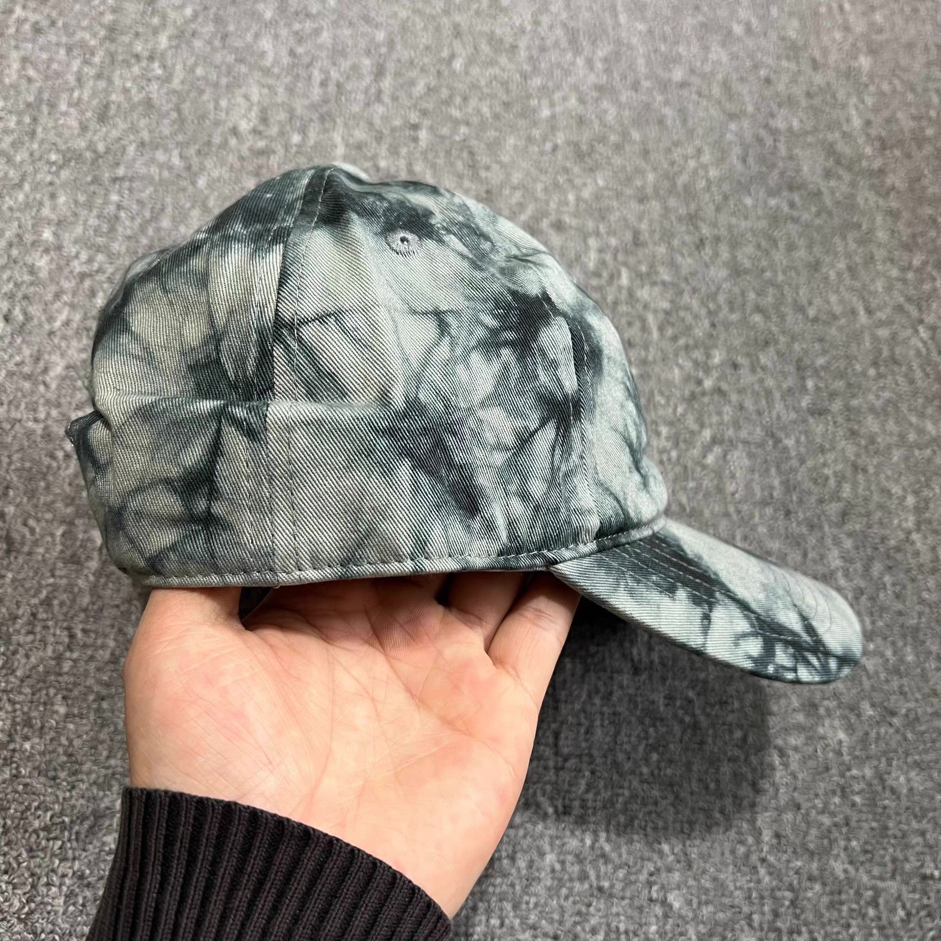 Cross Colours Cross Embroidered Tie-Dye Curved BrimBaseball Cap Visor。 Q7 Size ONE SIZE - 6 Thumbnail