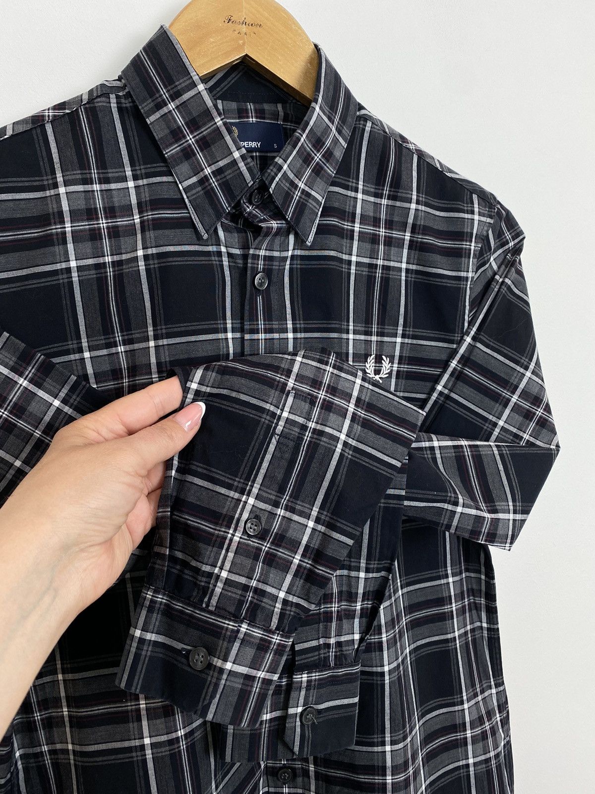 Fred Perry Fred Perry Long Sleeve Buttons Up Classic Shirt Men’s Size S Size US S / EU 44-46 / 1 - 3 Thumbnail