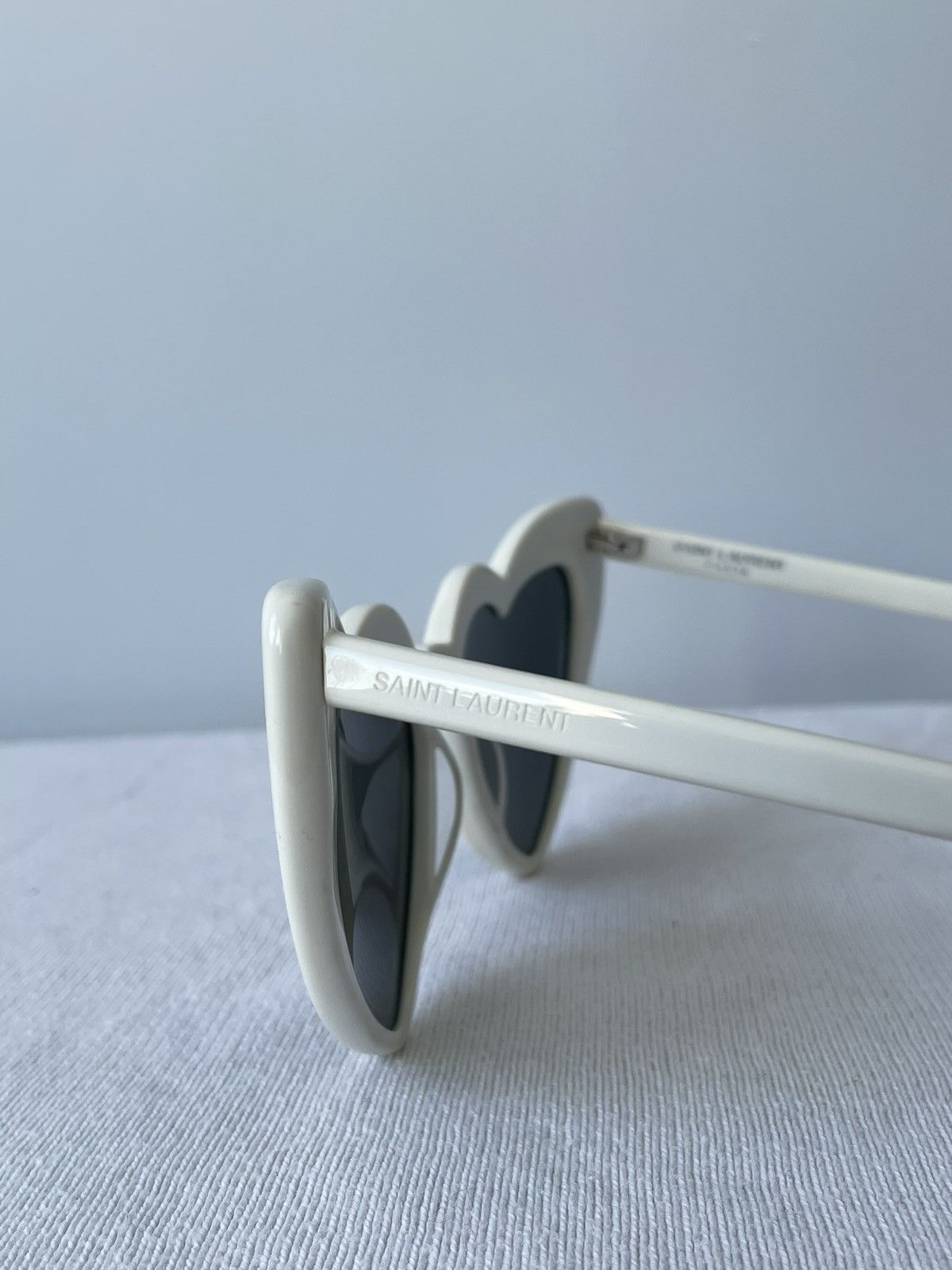 Designer × Saint Laurent Paris × Yves Saint Laurent Saint Laurent SLP White Heart Sunglasses Designer Old Money Size ONE SIZE - 4 Thumbnail