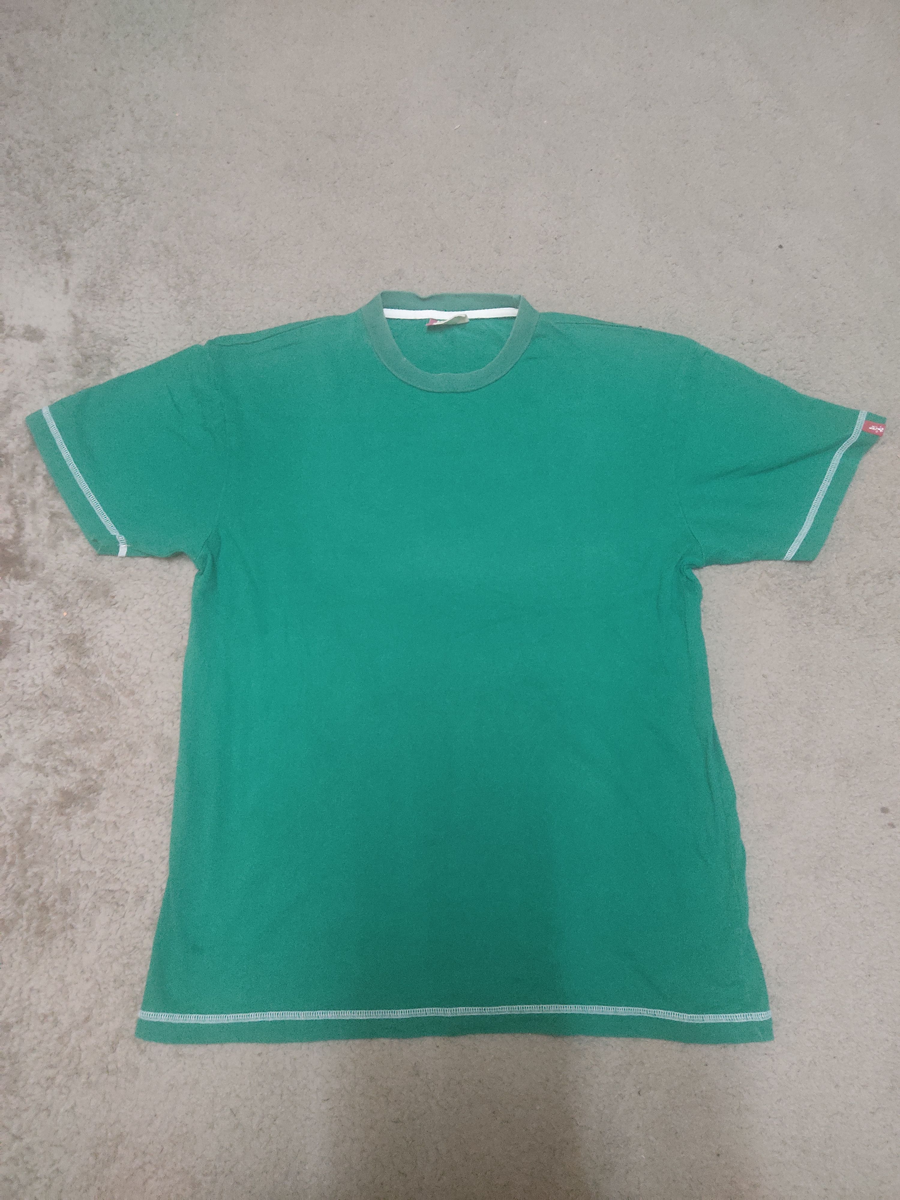 Levi's Vintage Clothing Vintage Levis Red Tab t-shirt Size US L / EU 52-54 / 3 - 2 Thumbnail