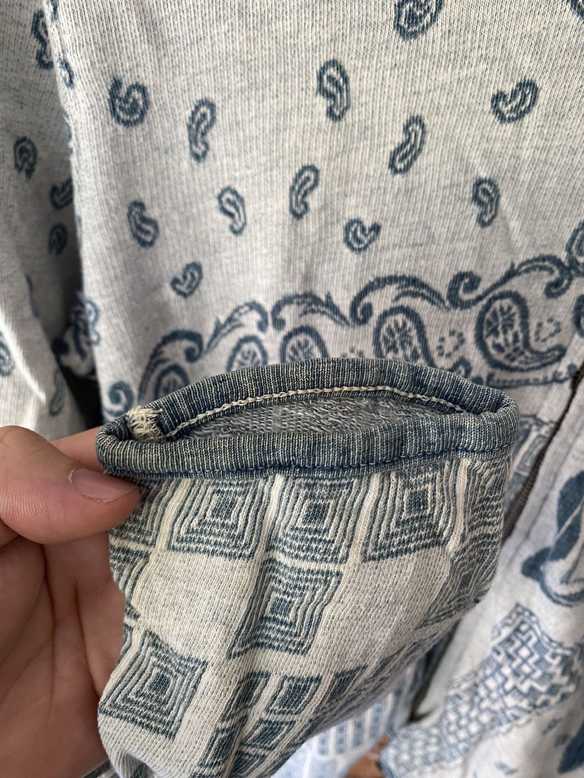 Remi Relief 2000s Abstract Native tribal hoodie Size US M / EU 48-50 / 2 - 10 Thumbnail