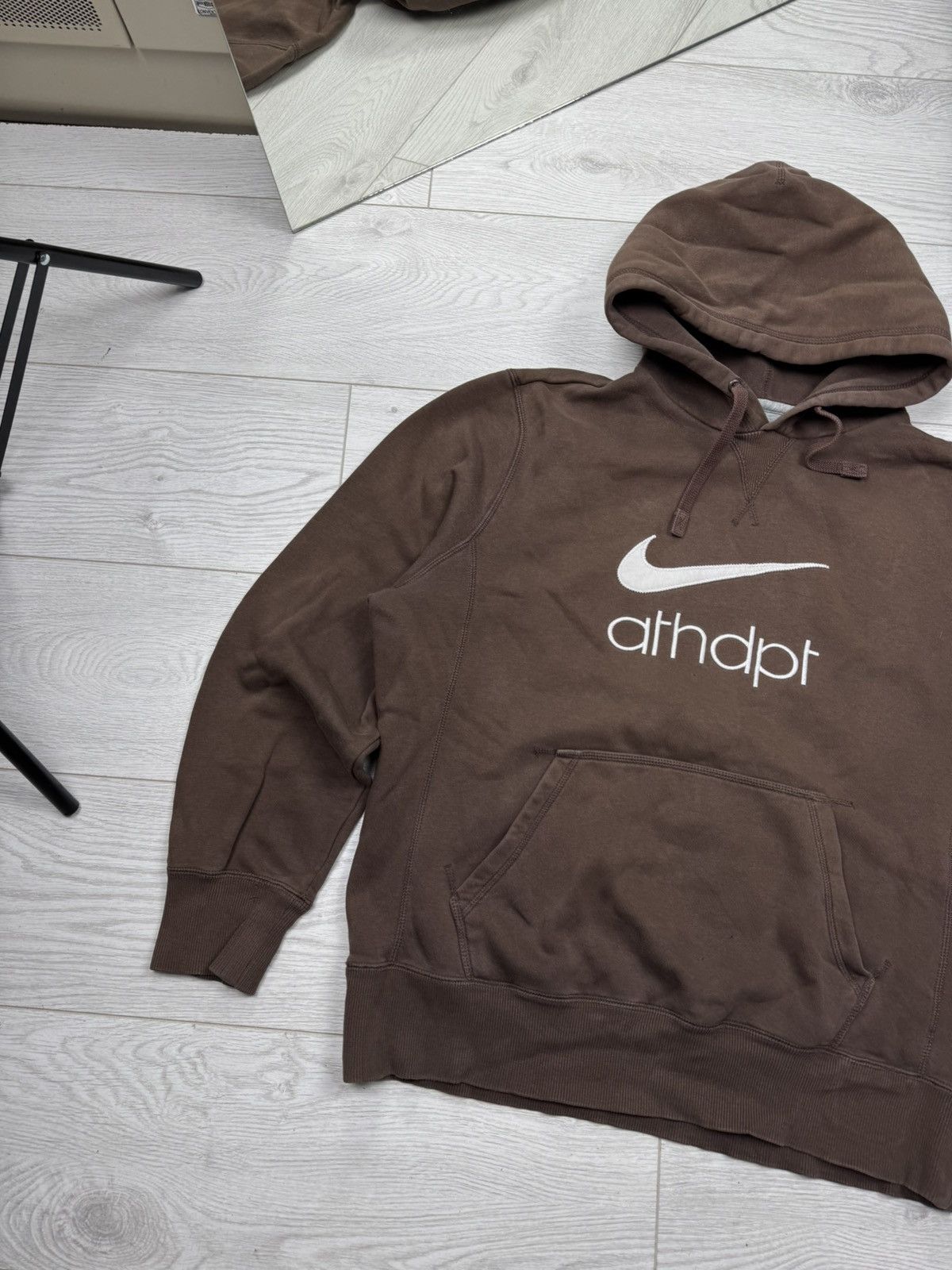 Nike × Vintage Nike Vintage Y2K Brown Hoodie Big Swoosh Logo Rare Grail Size US L / EU 52-54 / 3 - 2 Thumbnail