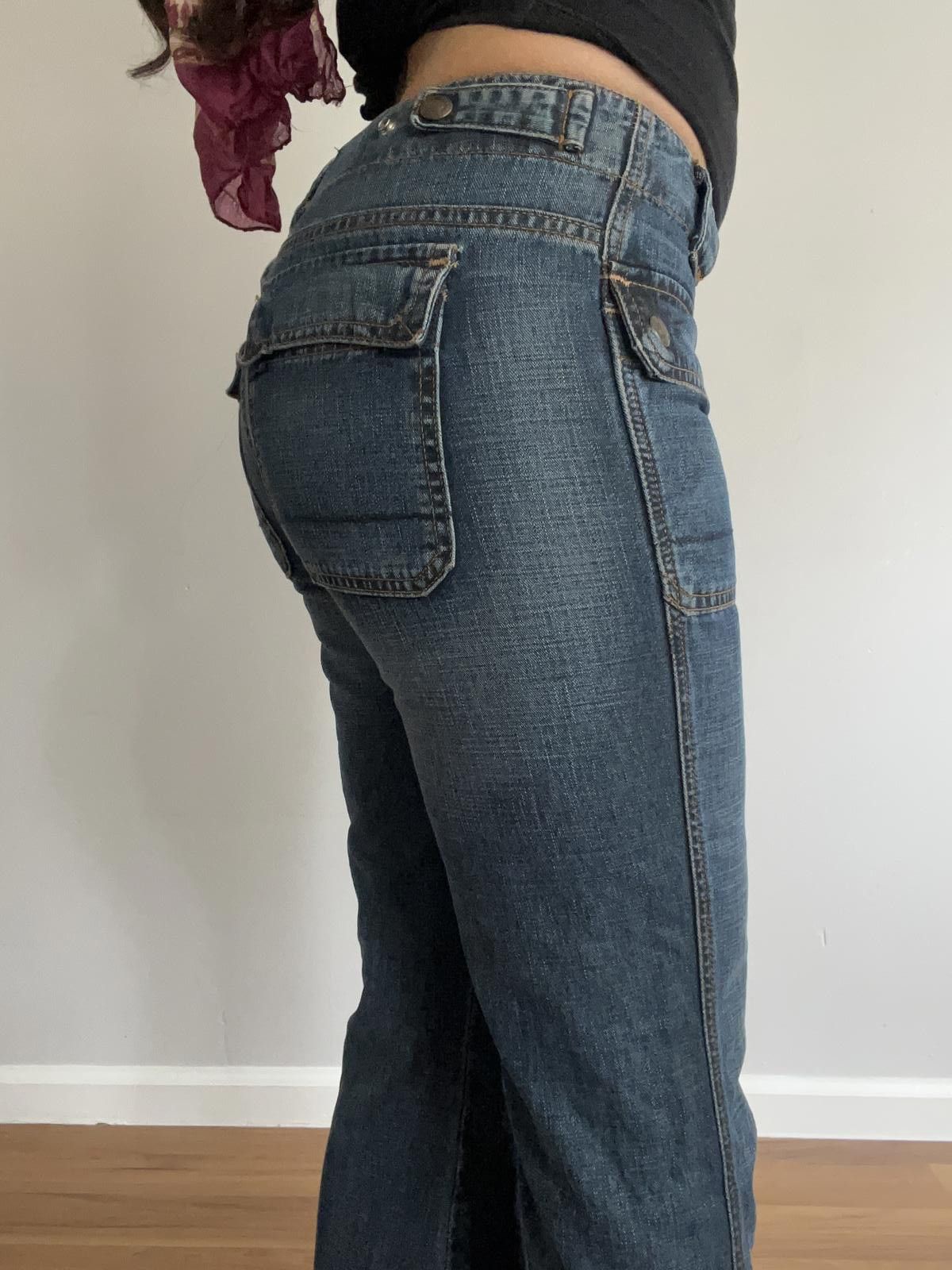 Express Women’s express low rise flare jeans Size 27" / US 4 / IT 40 - 5 Thumbnail