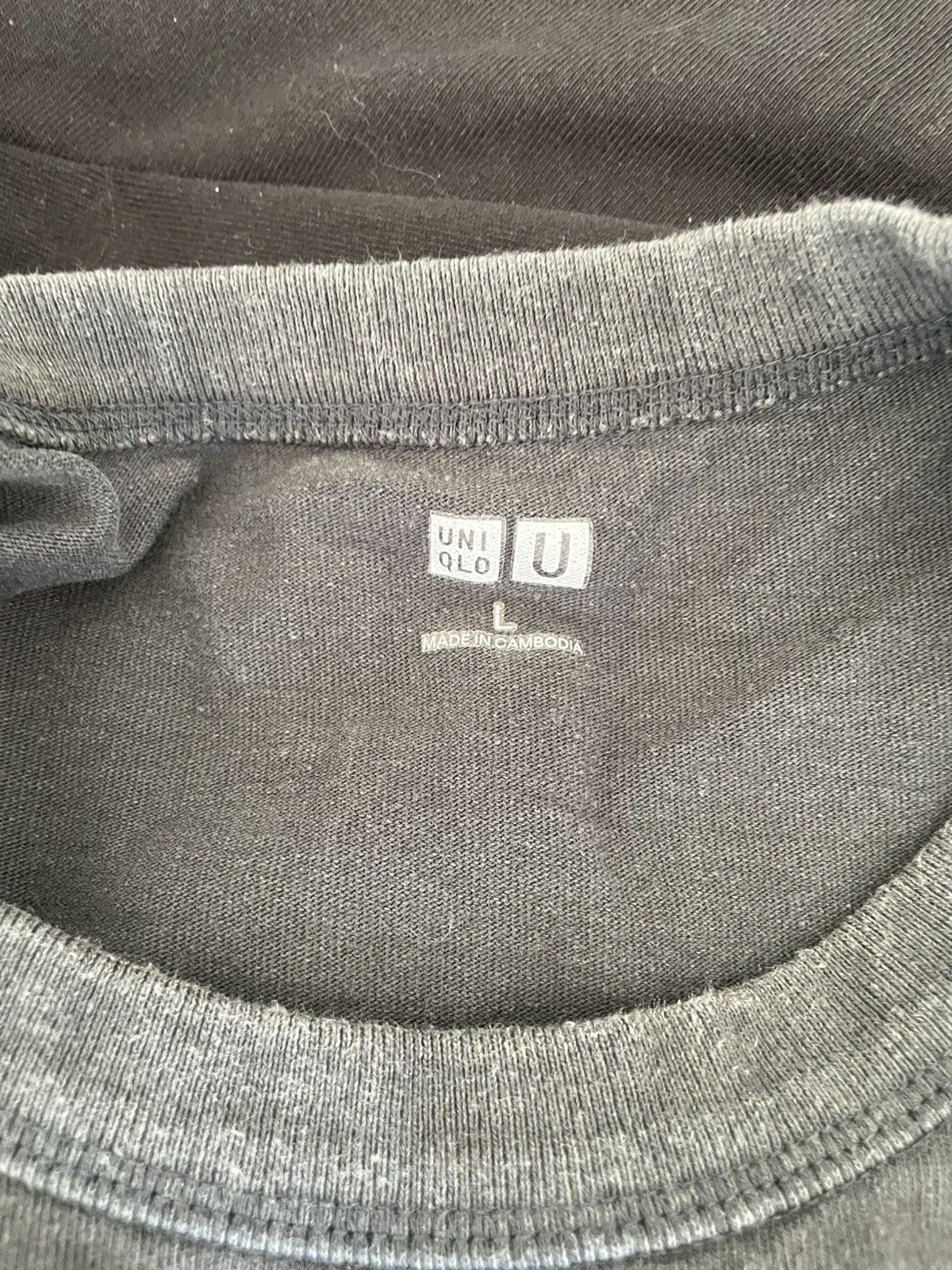 Uniqlo Uniqlo U Dark Grey Gray T Shirt Tee Men Large Size US L / EU 52-54 / 3 - 2 Thumbnail