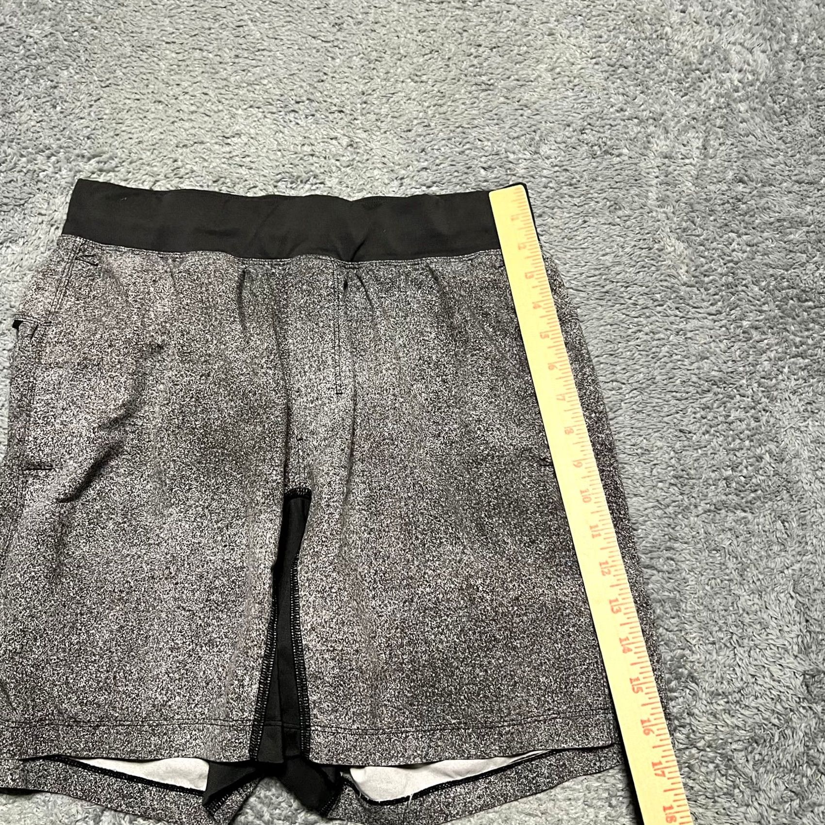 Lululemon Lululemon Shorts Mens M Gray Short Linerless Athletic Size US 31 - 6 Thumbnail