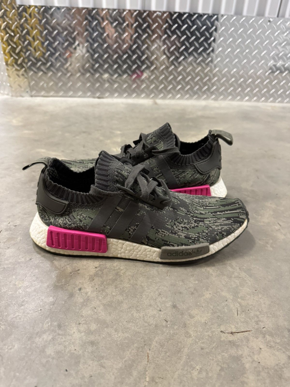 Adidas Adidas NMD R1 PK Ultra Grey Camo Size 10 Size US 10.5 / EU 43-44 - 1 Thumbnail