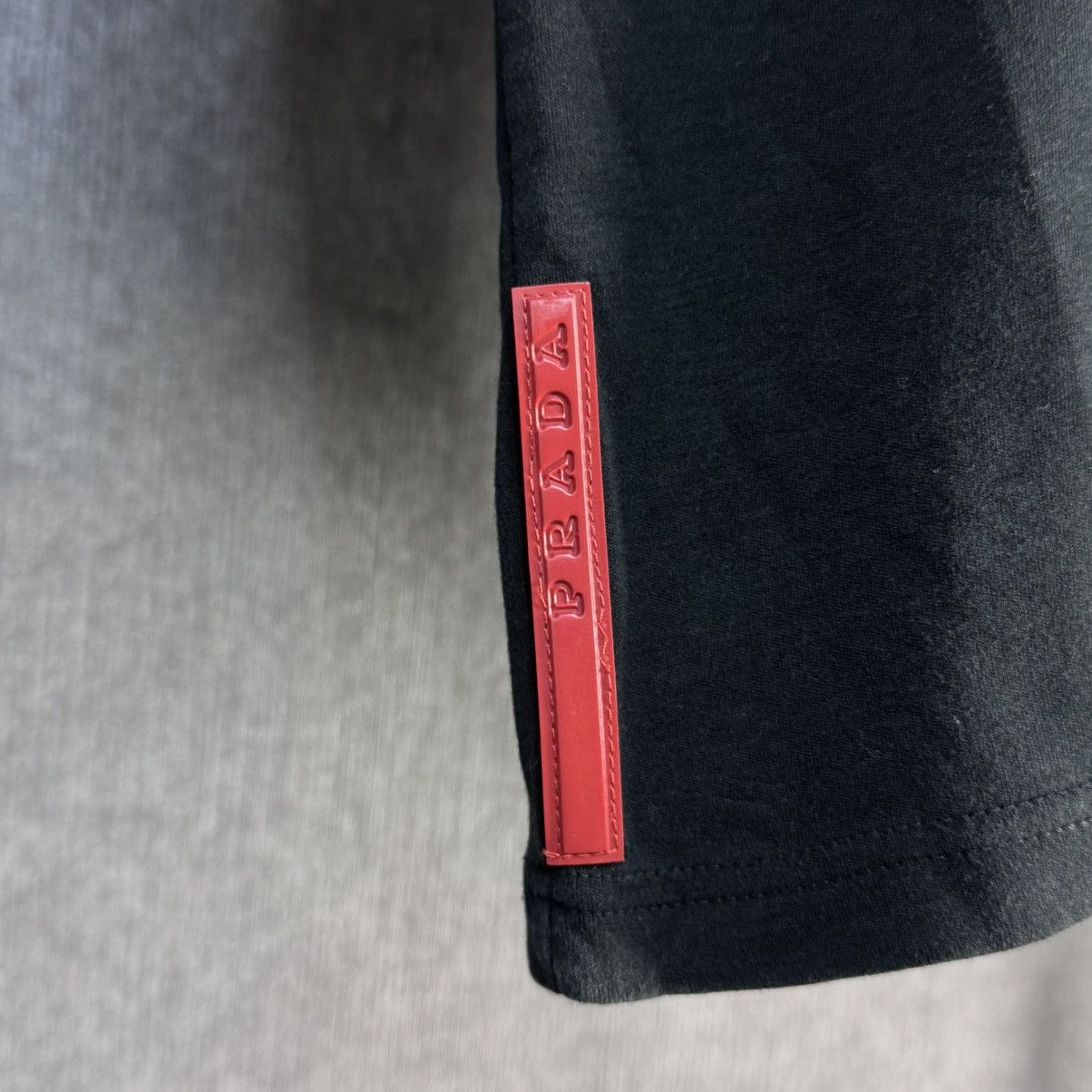 Prada Prada red tab polos shirt luxury rare t shirt polo Size US L / EU 52-54 / 3 - 3 Thumbnail