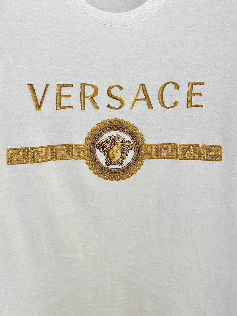Versace Versace White casual T-shirt with short sleeves Size US S / EU 44-46 / 1 - 4 Thumbnail