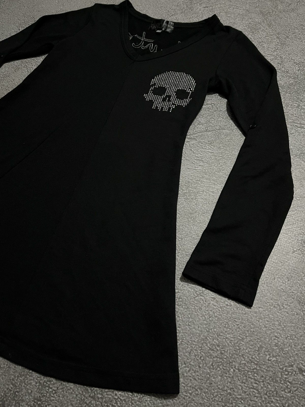 Japanese Brand Japanese GALYGE Gothic Skull Long Sleeve T-shirt Size M / US 6-8 / IT 42-44 - 2 Thumbnail