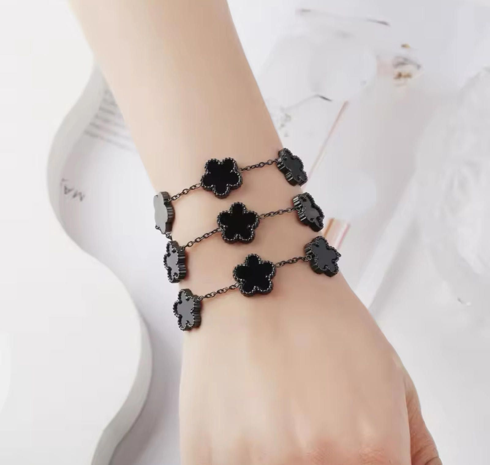 Other All Black Clover Bracelet Size ONE SIZE - 2 Thumbnail