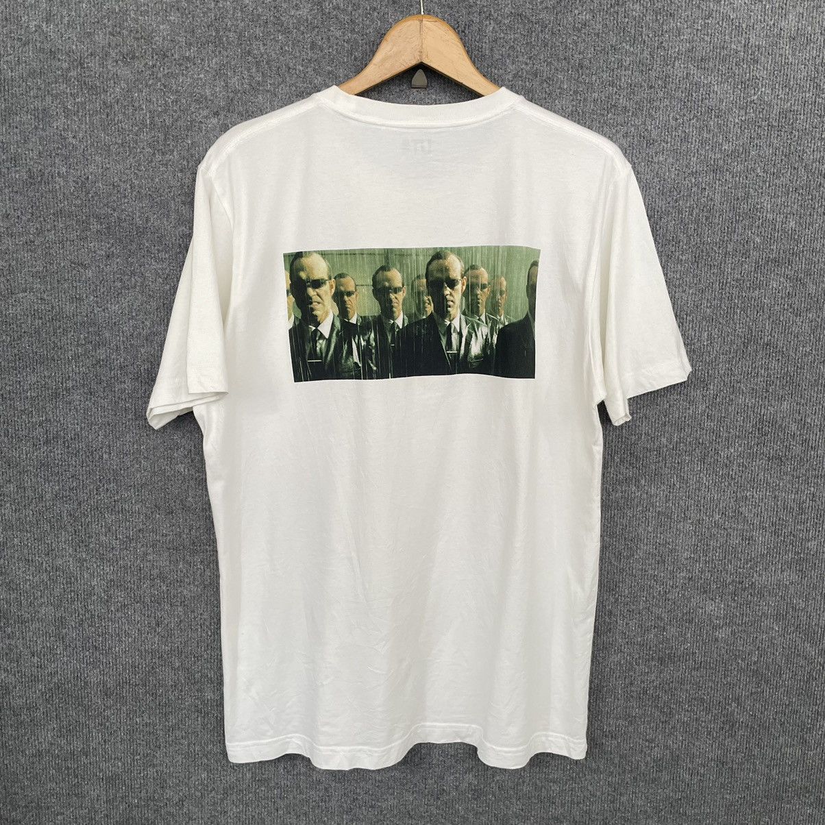 Japanese Brand × Vintage The Matrix Movie Agent Smith x Uniqlo T Shirt Size US L / EU 52-54 / 3 - 1 Thumbnail