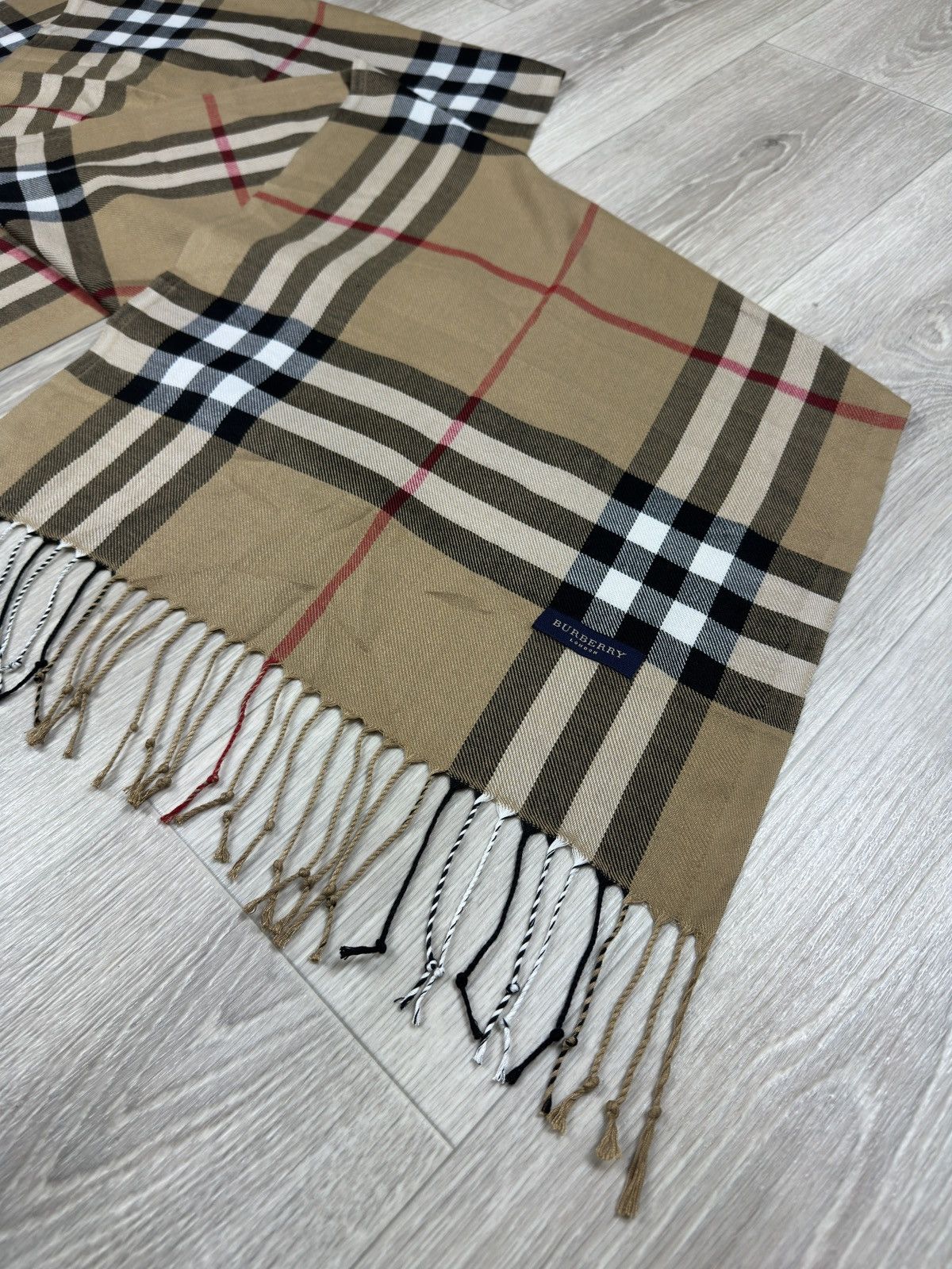 Burberry Vintage Burberry London Scraf Size ONE SIZE - 2 Thumbnail