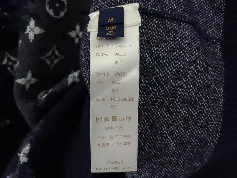 Louis Vuitton Louis Vuitton Embossed Sweater Size M -2505 Size US M / EU 48-50 / 2 - 3 Thumbnail