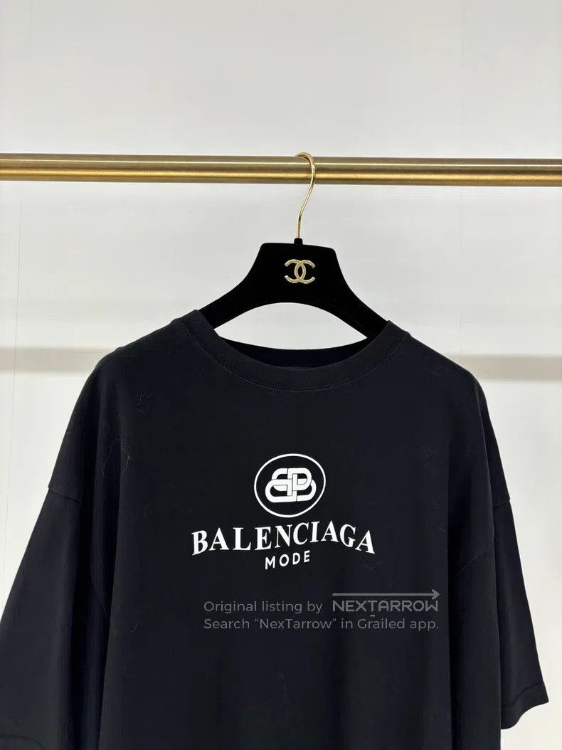 Balenciaga Balenciaga Logo short sleeve T-shirt Size US M / EU 48-50 / 2 - 4 Thumbnail