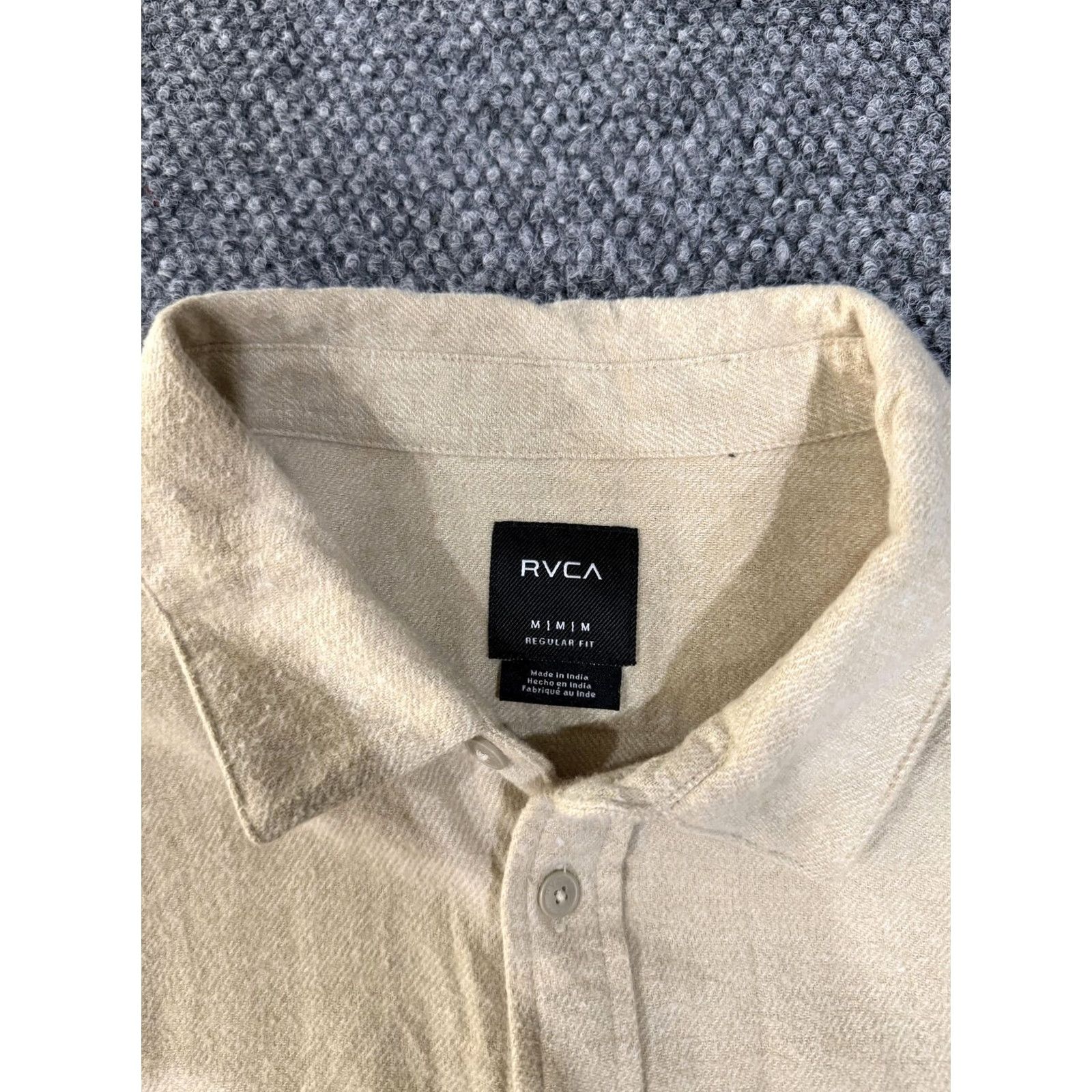 RVCA RVCA Shirt Mens M Beige Solid Regular Fit Long Sleeve Button Front Casual Size US M / EU 48-50 / 2 - 3 Thumbnail