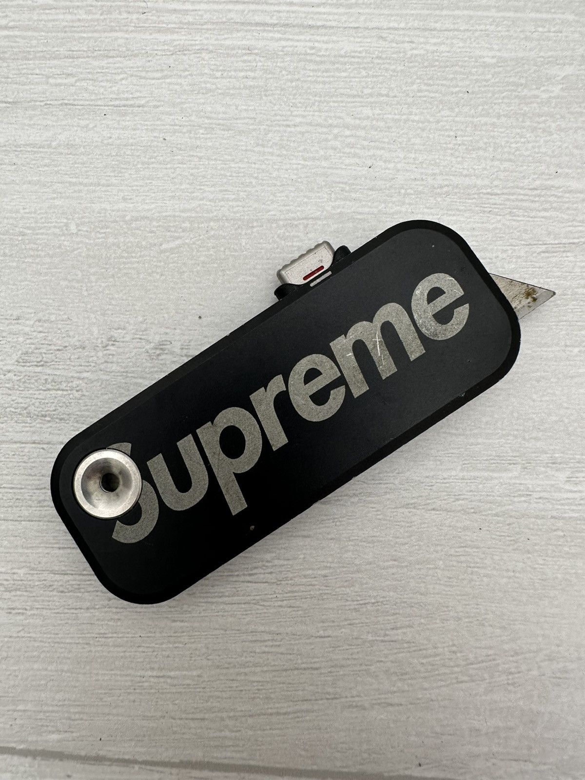 image of Supreme X James Brand Palmer Utility Knife Black, Men's