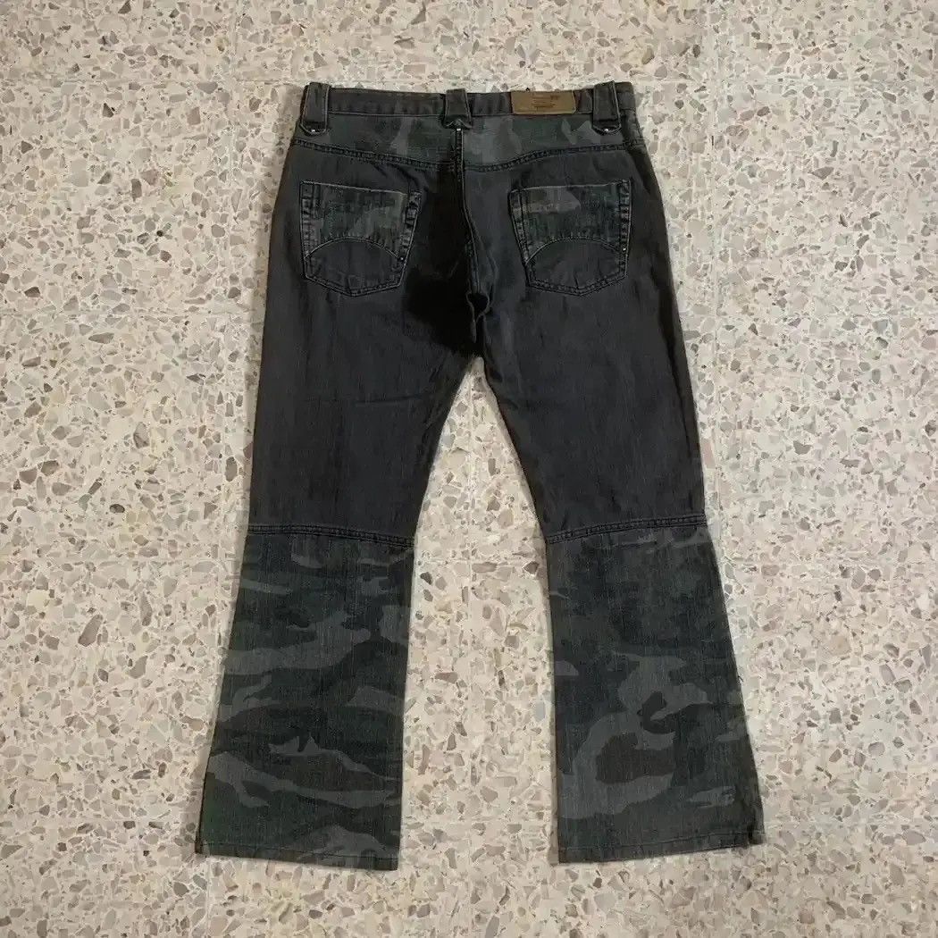 Tornado Mart 💥 STEALS 💥 BRTHBREATH Jeans Camouflage Flare/Bootcut Pants Size US 33 - 8 Thumbnail