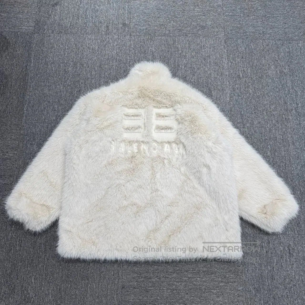 Balenciaga Balenciaga Runway Fur Coat. Size US XS / EU 42 / 0 - 1 Thumbnail