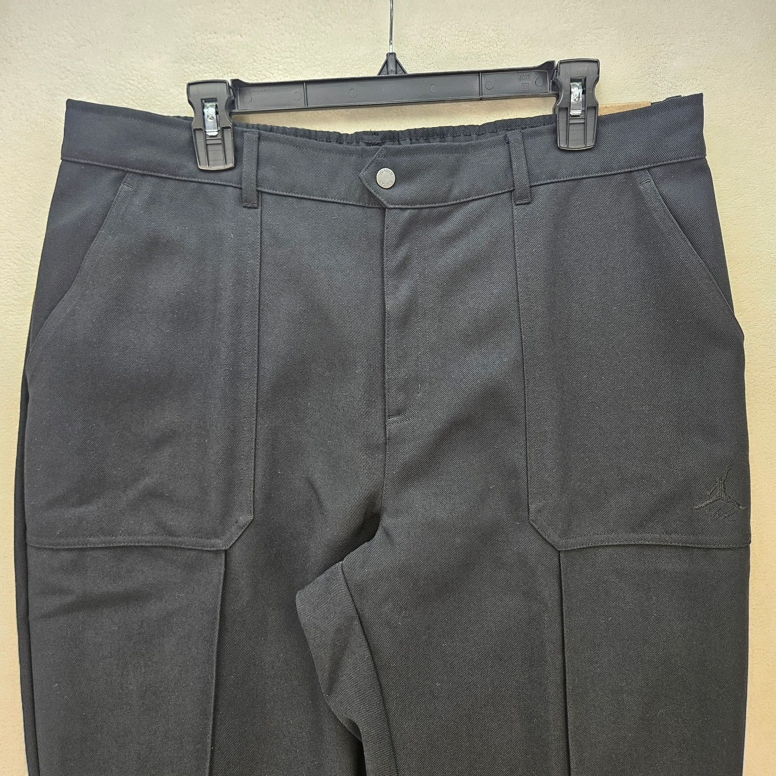 Jordan Brand AIR JORDAN WOMEN'S XL BLACK WOVEN PANTS NWT FN5466-010 Size 36" / US 14 / IT 50 - 2 Thumbnail