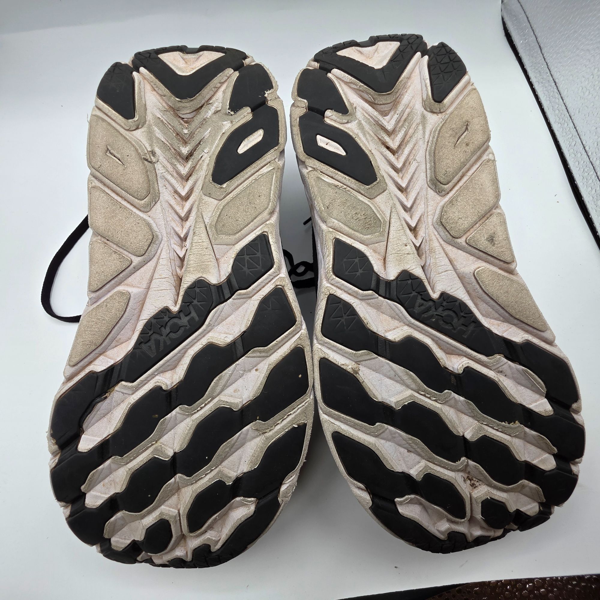 Hoka Hoka One One Clifton 8 Womens Size 8.5 Wide Black Running Sh Size US 8.5 / IT 38.5 - 8 Thumbnail