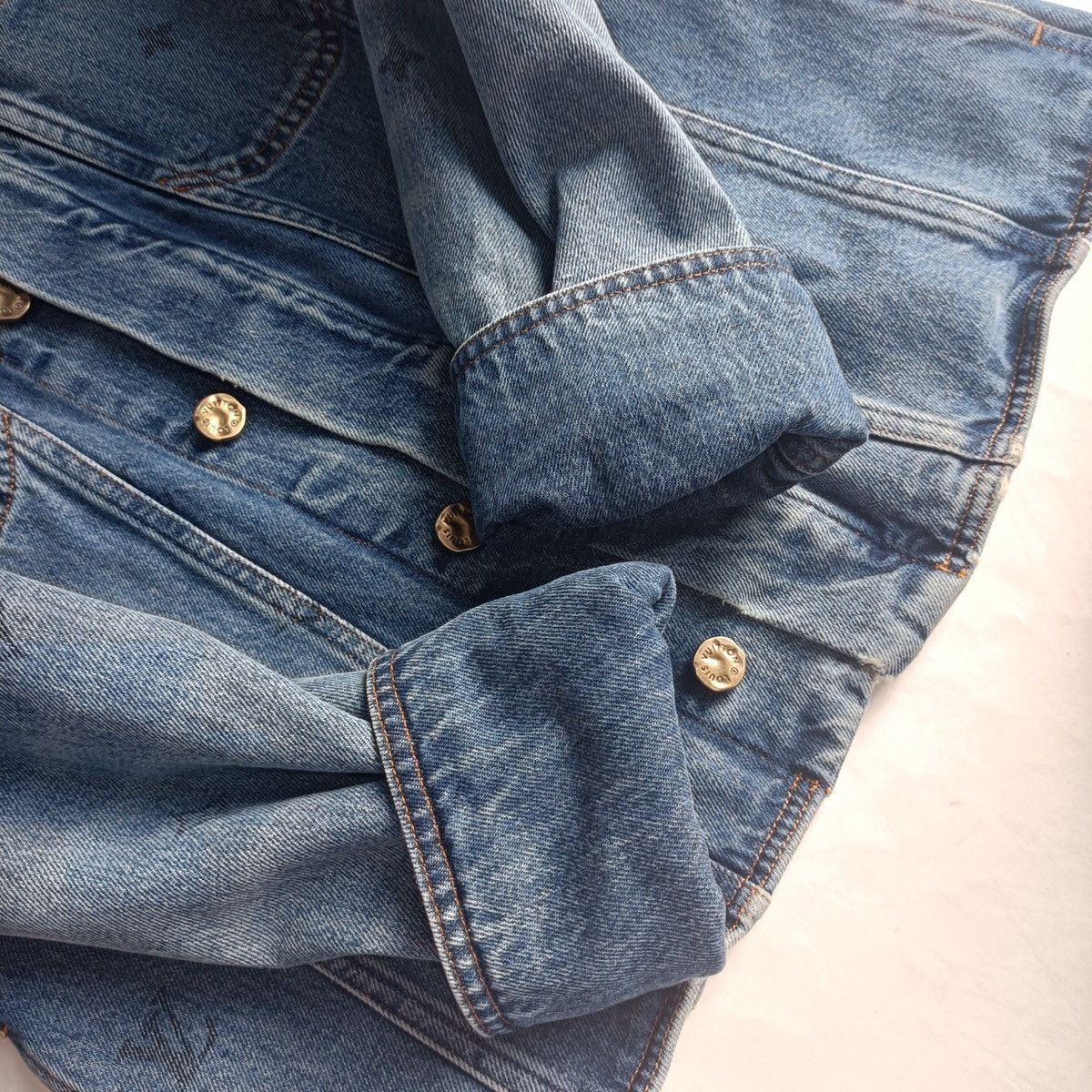 Louis Vuitton Louis Vuitton LV blue logo vintage lapel denim jacket Size US S / EU 44-46 / 1 - 10 Thumbnail