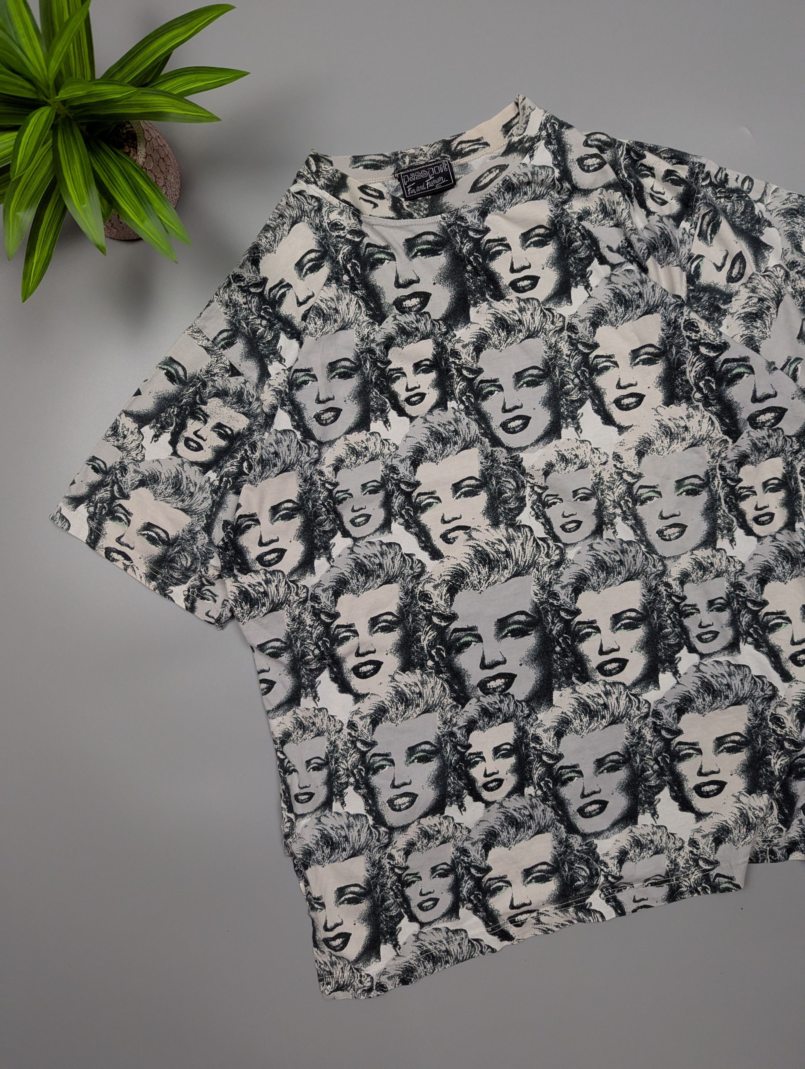 Passport Y2K Vtg Pop Art Graphic Tee Men’s S/M Marilyn Monroe Size US S / EU 44-46 / 1 - 6 Thumbnail