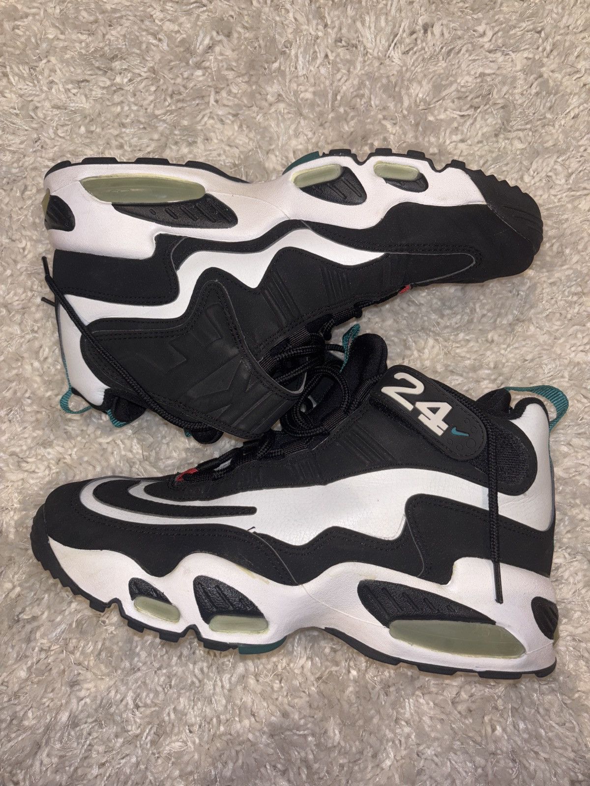 Nike OG Nike Air Max Griffey 1996 Size 11 178008-101 Size US 11 / EU 44 - 1 Thumbnail