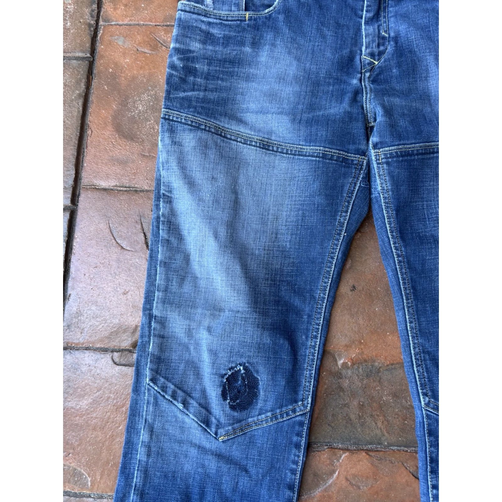 Tommy Hilfiger VINTAGE Tommy Hilfiger Jeans Scanton Double Knee Slim Fit 36x27.5 Blue Denim Mens Grunge 90s Side Distressing Logo Stonewashed Size US 36 / EU 52 - 4 Thumbnail