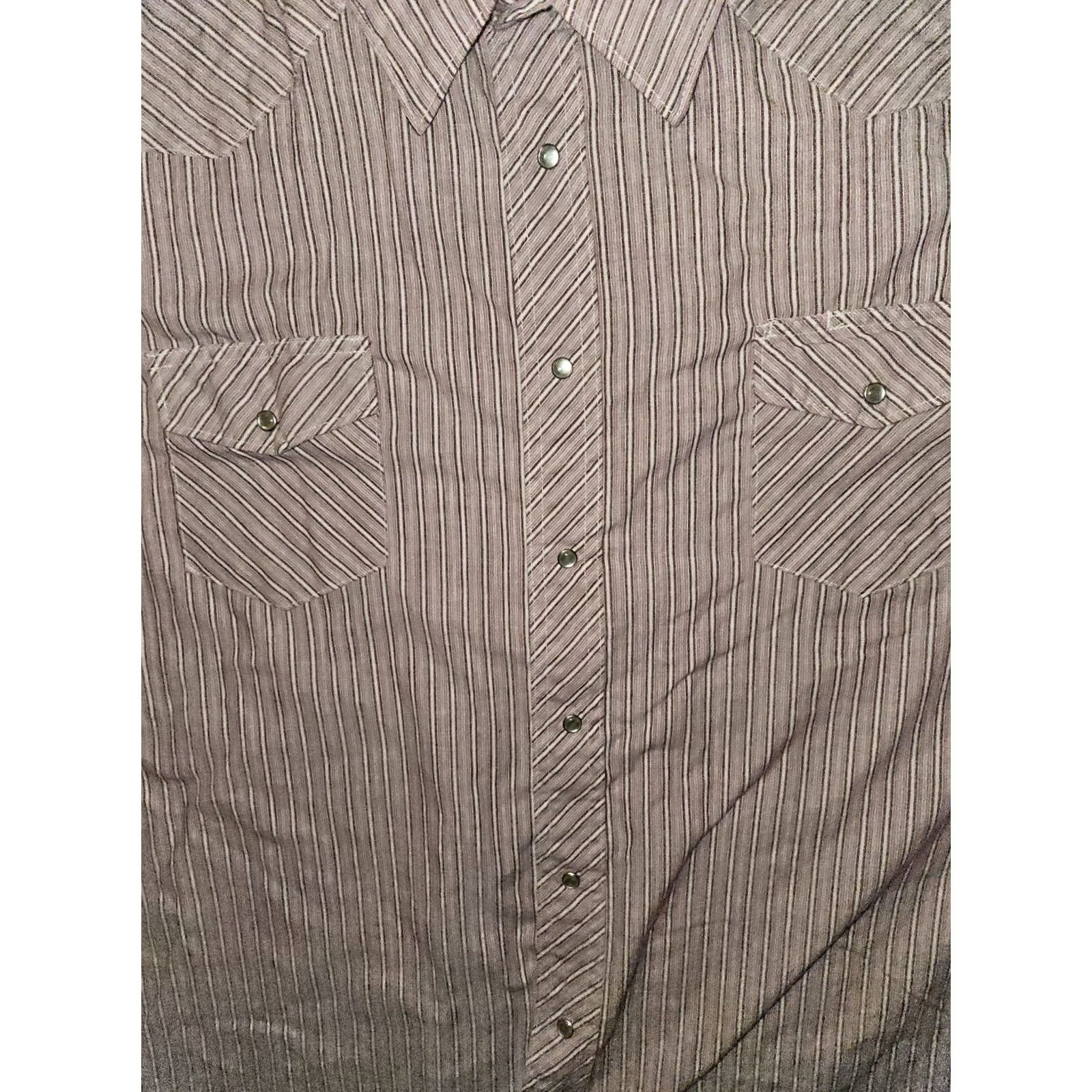 Wrangler VINTAGE Wrangler Pearl Snap Shirt Men 4XB Mauve Short Sleeve Surged Hem Cowboy Shirt Mens Big & Tall 62 Chest Pink Striped Western Cowboy150 Size US XXL / EU 58 / 5 - 6 Thumbnail
