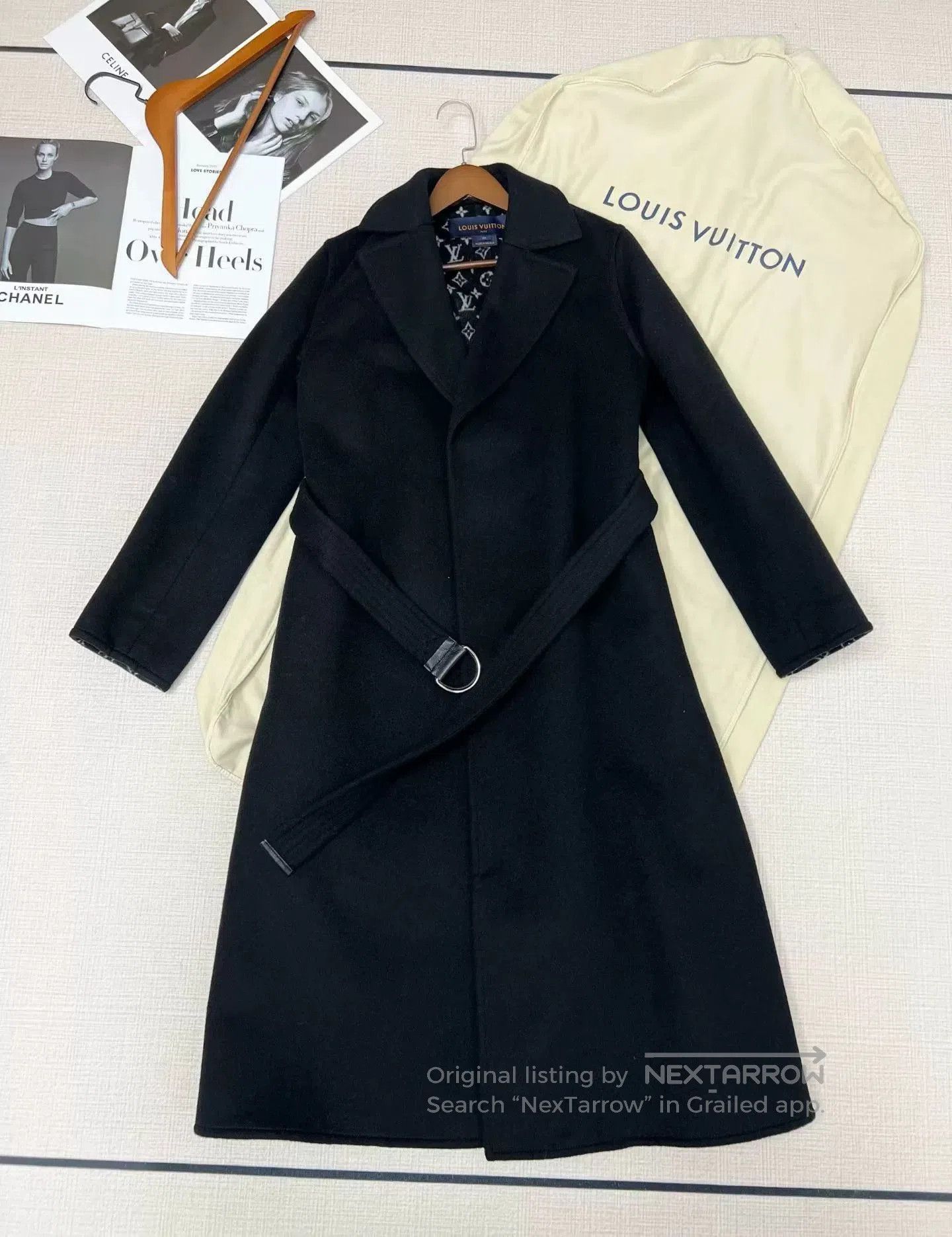 Louis Vuitton Louis Vuitton Long Coat with Logo Lining. Size XXS / US 00 / IT 34 - 2 Thumbnail