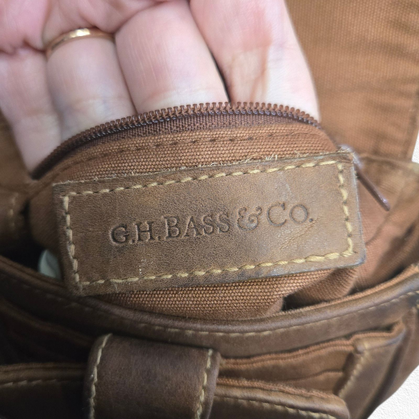 G.H. Bass & Co. Vintage 90s Leather Crossbody Bag Size ONE SIZE - 19 Thumbnail