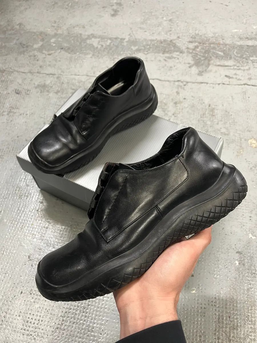 Prada AW1999 Prada Black Leather Slip-On Vibram Sole Boots Size US 8.5 / IT 38.5 - 1 Thumbnail
