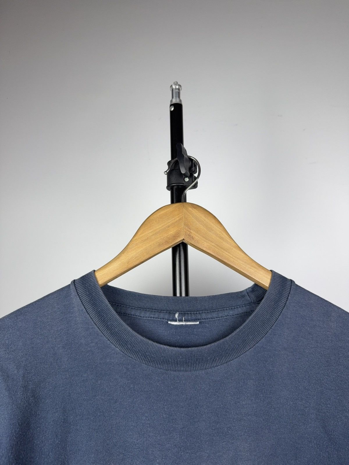 Champion 90s Champion Vintage Faded Single Stitch Logo Tee Navy Size US L / EU 52-54 / 3 - 3 Thumbnail