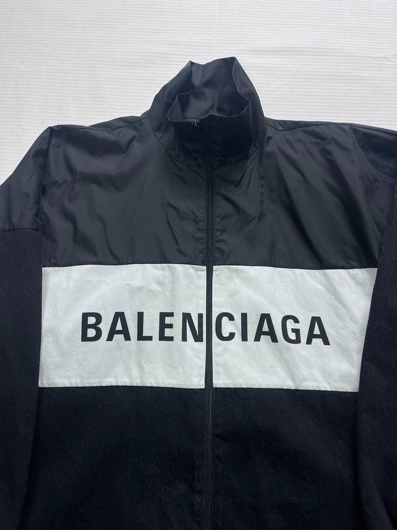 Balenciaga Balenciaga size 36 Black and white denim jacket Size US XS / EU 42 / 0 - 2 Thumbnail