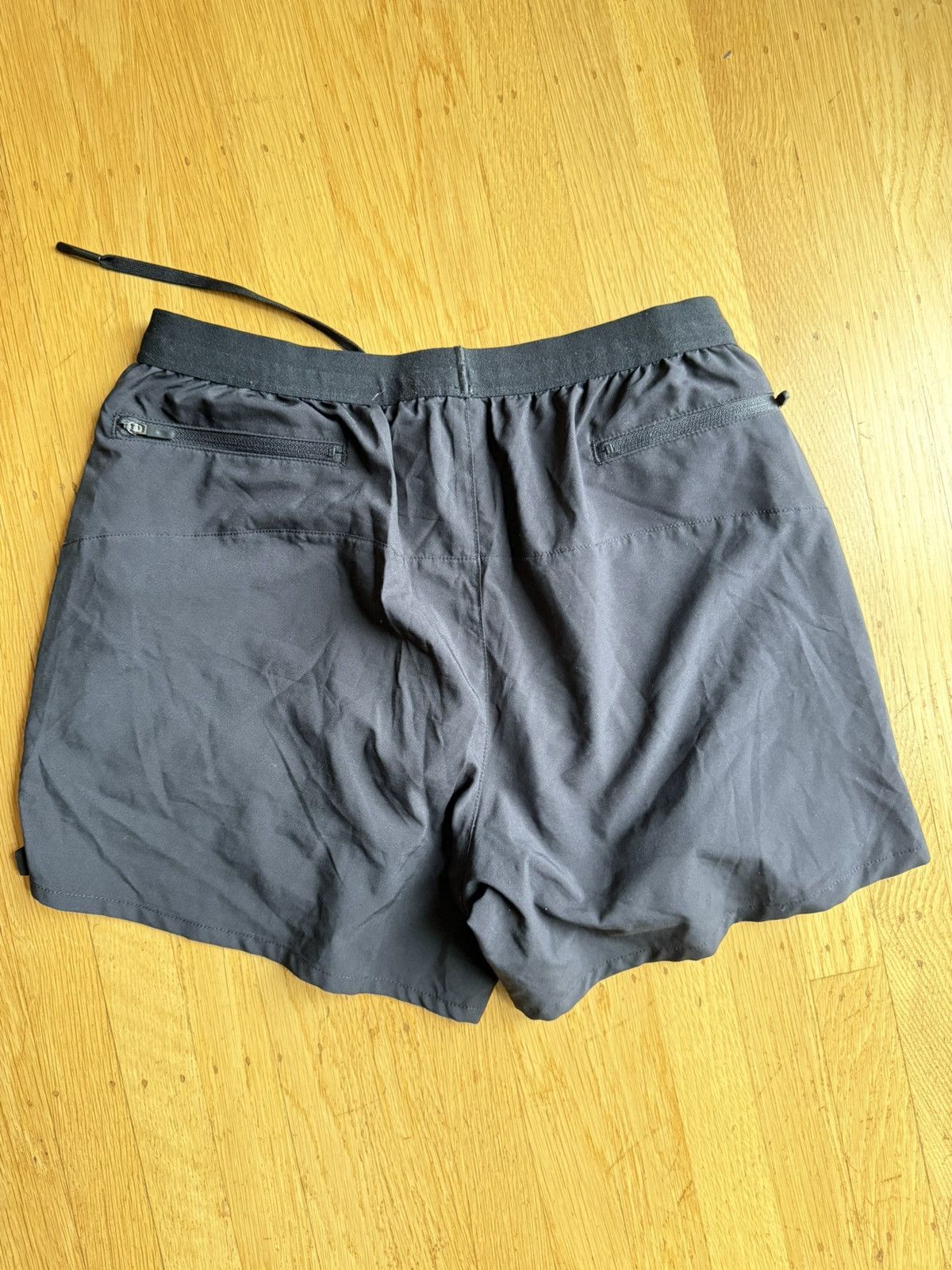Minted New York MINTED NEW YORK BLACK SHORTS Size US 29 - 2 Thumbnail