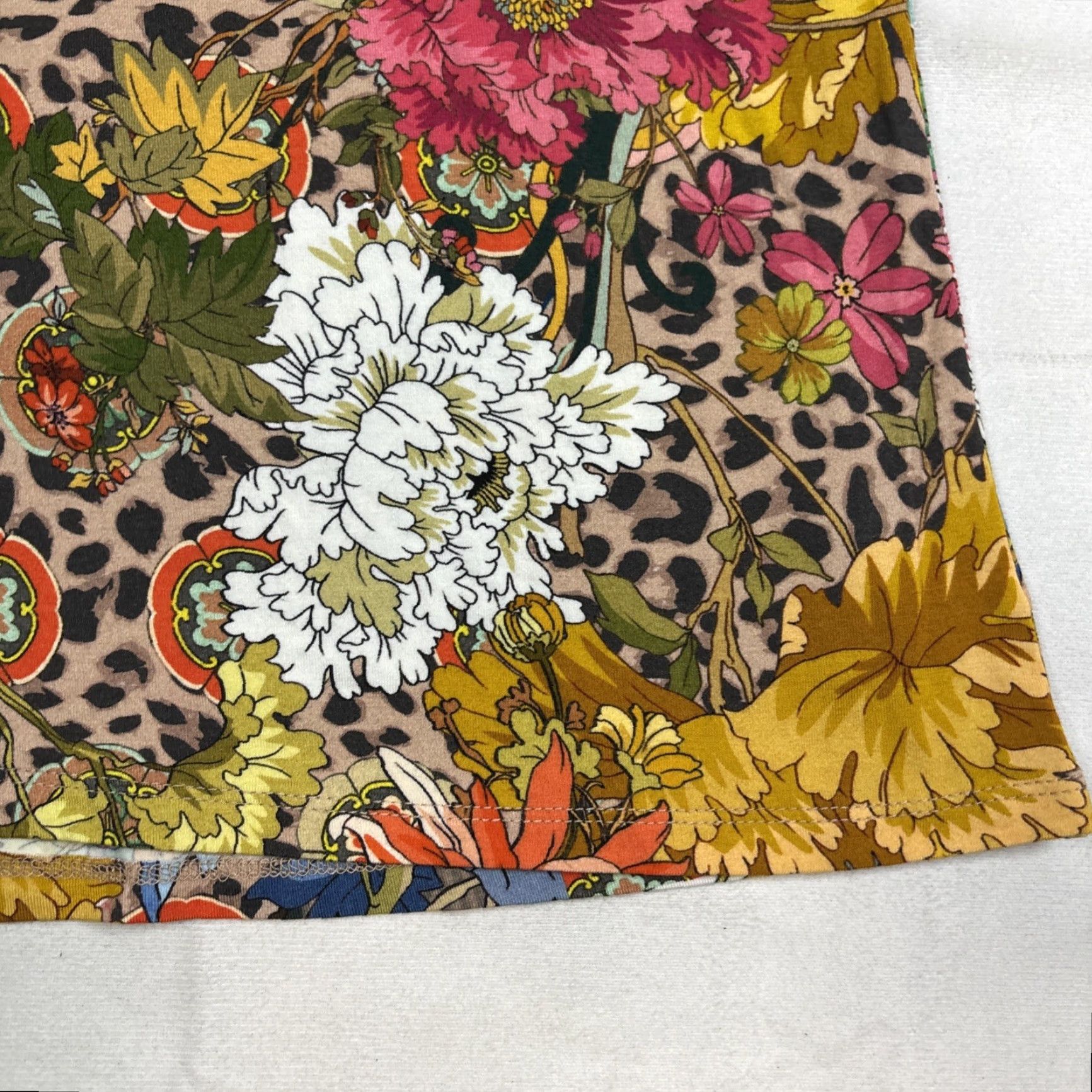 Johnny Was Johnny Was Taylor Leopard Favorite S/S Crew Neck Slim Tee Jersey T-Shirt Medium Women Multicolor Leopard Slim T-Shirt Womens Medium Size M / US 6-8 / IT 42-44 - 2 Thumbnail